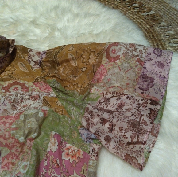 Johnny Was Bertha Floral Patchwork V-Neck Blouse Size XL - Picture 6 of 8